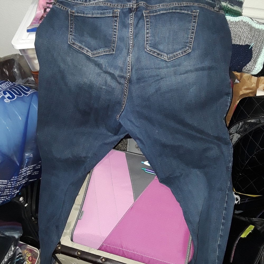 Torrid Girlfriend jeans. - Picture 2 of 3